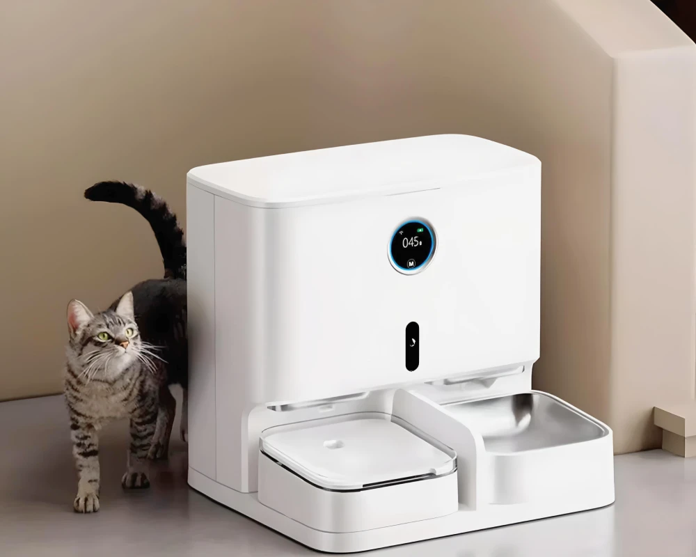 automatic pet feeder for multiple cats